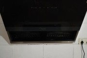如何高效清洗燃气灶油渍（快速去除燃气灶油渍的实用方法）
