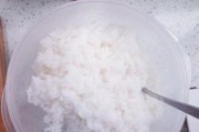 白醋白糖清洗冰箱的方法是什么？清洗冰箱有哪些技巧？