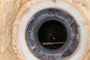 热水器锈死了什么原因引起的？如何预防和解决热水器生锈问题？