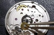 智能手表表带拆卸视频教程？拆卸过程中应注意什么？