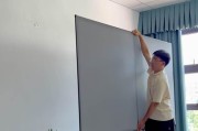 投影仪关闭放歌声音的操作方法是什么？