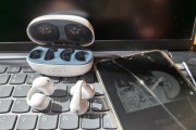 通透型蓝牙耳机怎么用教程？如何正确连接和使用？