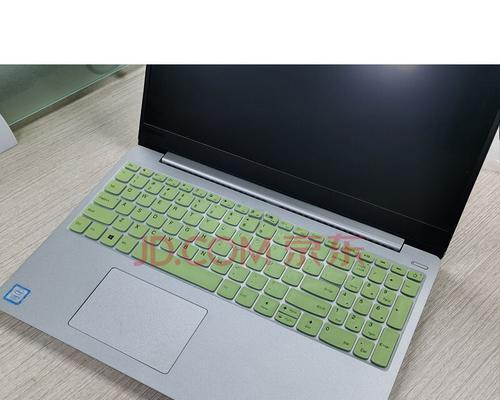 笔记本键盘膜发黄的清洗方法（轻松清洁键盘膜，焕然一新！）