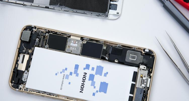 如何保养iPhone电池，延长使用寿命（科学合理的保养方法，让你的iPhone电池更持久）