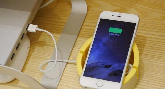 解决iPhone无法充电的问题（探讨iPhone充电问题的原因及解决方法）