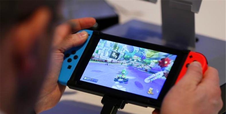 如何使用switch连电视