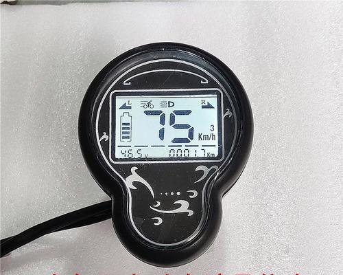 电瓶显示器突然变白色的原因及解决方法（探究电瓶显示器变白色的原因）