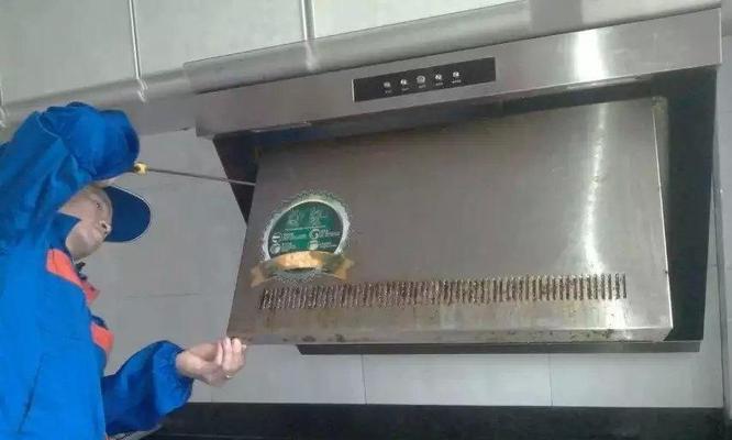 如何清洗以胶粘油烟机（简单有效的清洁方法让你的油烟机焕然一新）