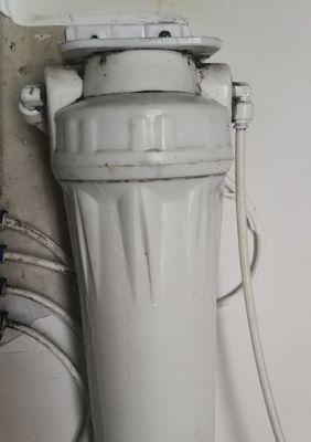 美标马桶漏水维修指南（解析漏水原因及简易修复方法）