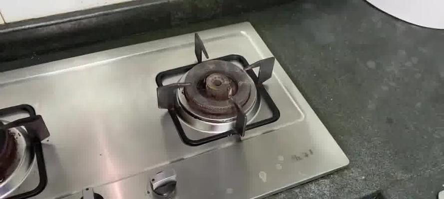 迅达燃气灶清洗方法（轻松掌握的迅达燃气灶清洗技巧）