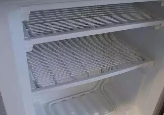 冰箱开启后为何灯不亮（探究冰箱内灯不亮的原因及解决方法）