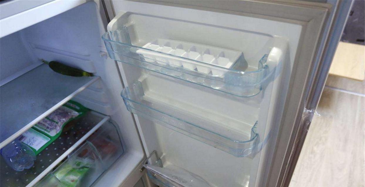 解决冰柜堵塞问题的实用方法（有效清理冰柜堵塞）