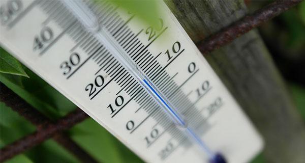 体温计打碎了怎么处理干净（简单有效的清洁方法与预防措施）