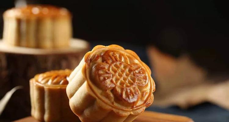 为什么中秋节要吃月饼的故事（探寻月饼文化的起源与意义）