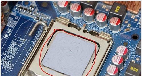 如何解决笔记本CPU温度过高问题（有效控制笔记本CPU温度）