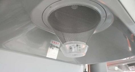 如何正确清洗油烟机两块面板（一起来了解油烟机清洗技巧吧）
