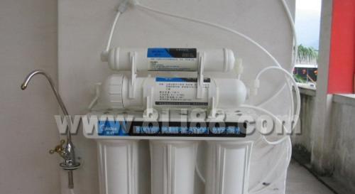 净水器排污水管道的安装方法及注意事项（净水器排污管道安装流程详解）