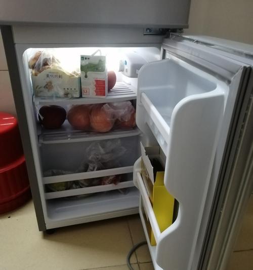 冰箱不制冷问题解析（揭秘冰箱不制冷的原因与解决方法）