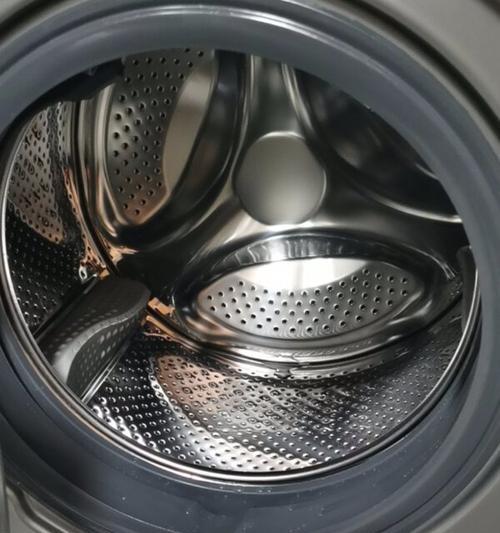 羊毛毛衣用洗衣机洗缩水了怎么办（教你解决羊毛毛衣洗后缩水问题）