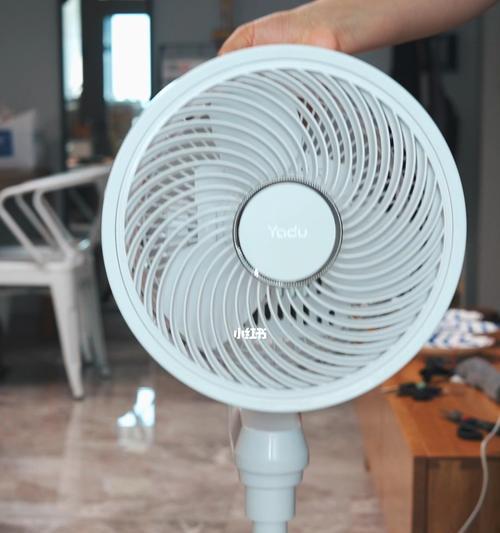 电扇不转了怎么修（排查马达问题的方法和注意事项）