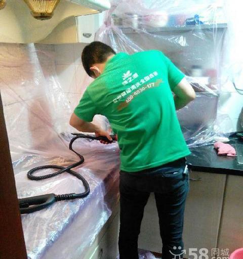 饭店油烟机清洗维修怎么选？油烟机清洗维修服务如何选择？