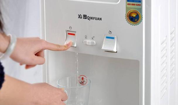 冷饮水机漏水怎么修？饮水机漏水故障维修方法有哪些？