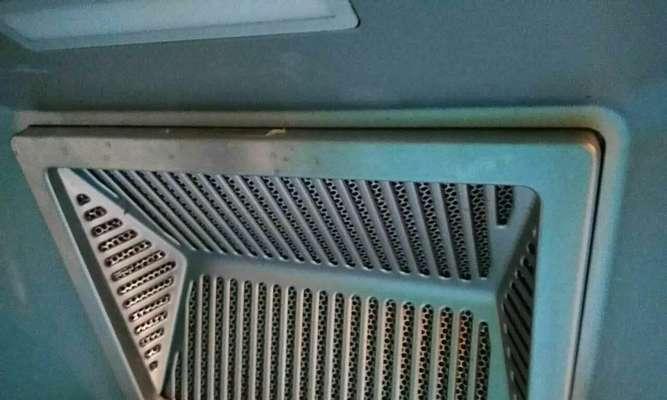 橱窗油烟机怎么清洗？橱窗油烟机清洗方法有哪些？