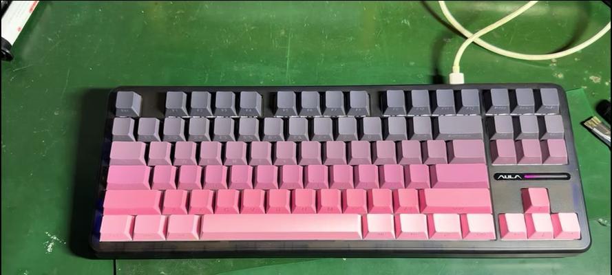狼蛛键盘灯光开关如何操作？找不到开关怎么办？