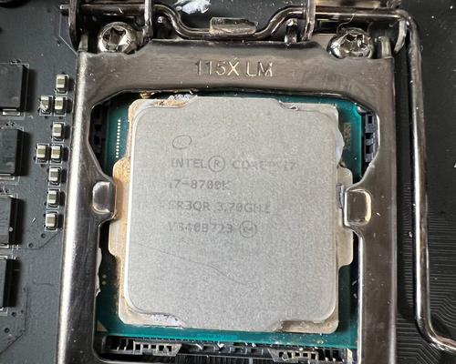 Intel i7处理器性能如何？购买时需要注意什么？