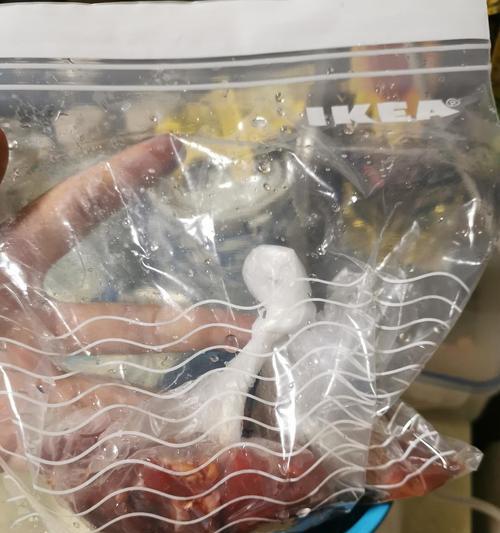 冰箱保鲜区漏水怎么办？如何快速定位问题并解决？