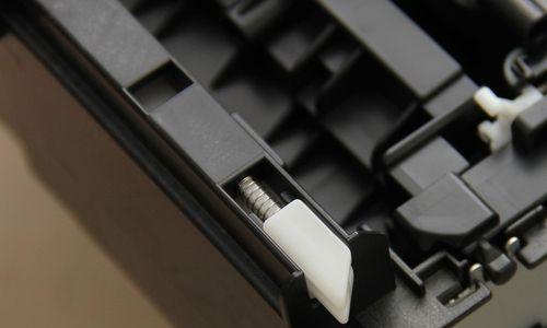 一体机夜间自动播放声音正常吗？原因是什么？