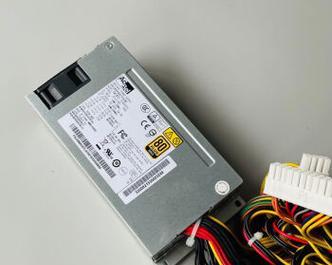 康舒电源具备温控功能吗？