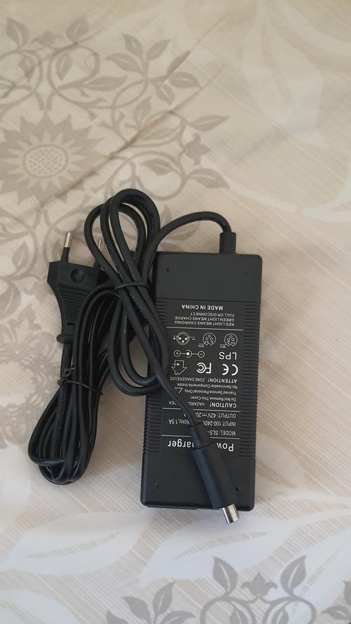 惠普440g8笔记本充电器多少钱？哪里可以购买？