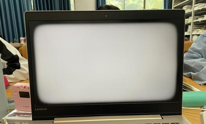 联想笔记本闪屏问题的解决方法？是否需要更换硬件？