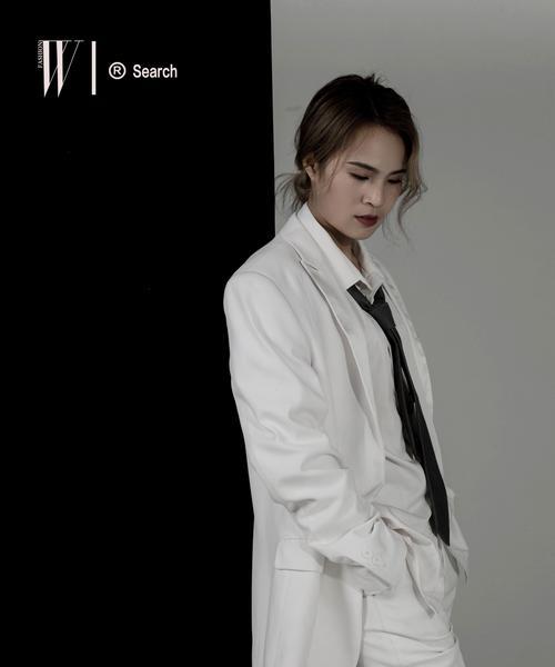 手机黑白灰拍照清晰的设置方法是什么？