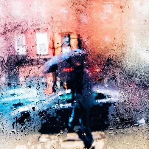 下雨天手机拍照亮度怎么调？如何拍出清晰照片？