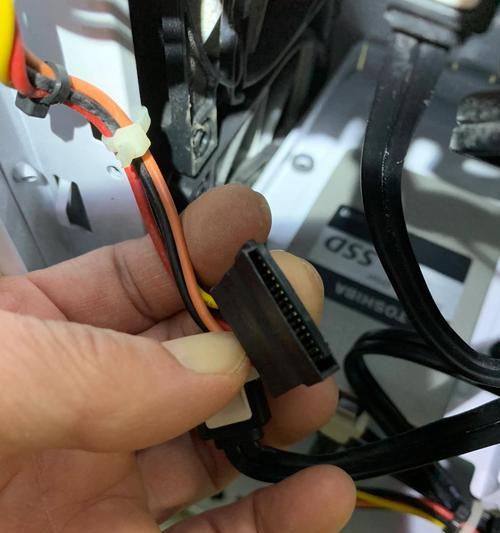 电脑硬盘声音太大怎么关闭？开启时如何降低噪音？