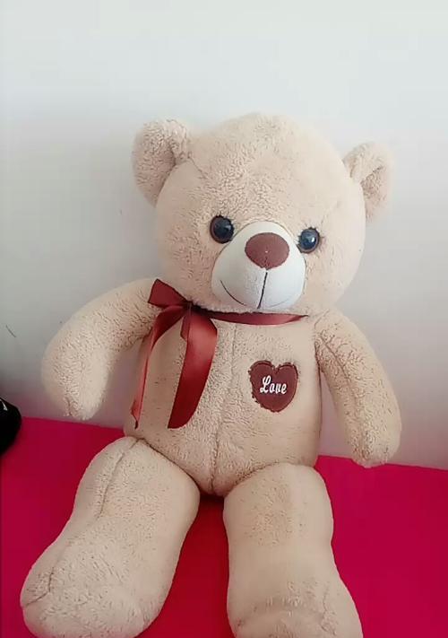 玩偶内摄像机如何与手机配合使用？拍照效果如何？