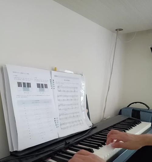 如何将钢琴声音录制到电脑中？