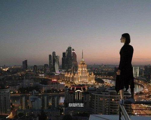 手机在楼顶拍照时无人出现是何原因？