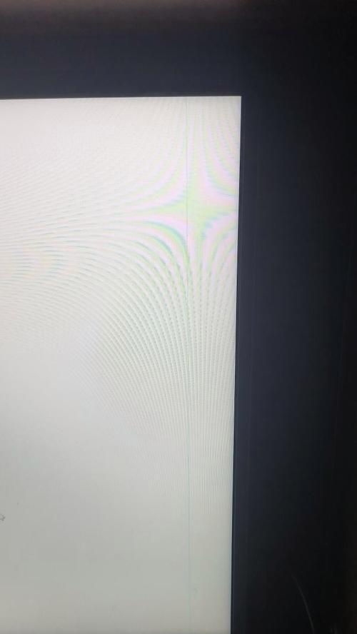 电脑显示器摔了？电脑显示器摔坏后应该怎么办？