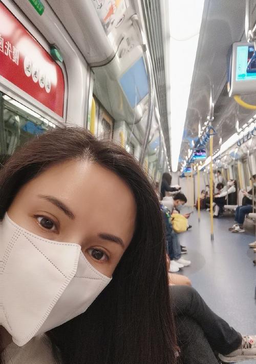 车站自拍技巧有哪些？如何拍出自然好看的照片？