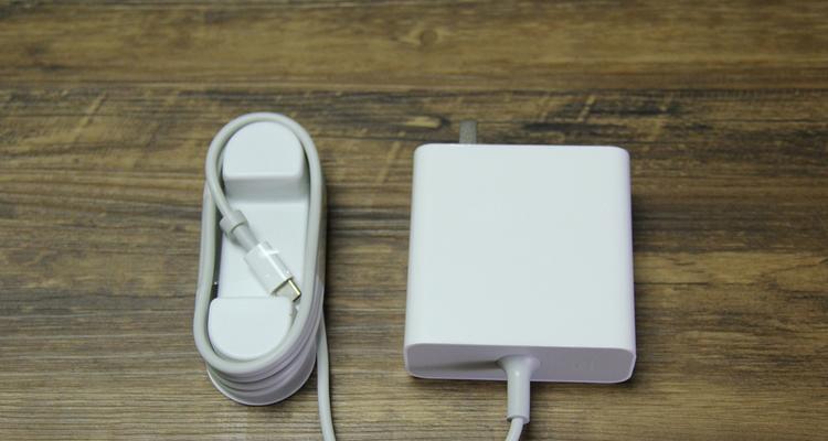 小米笔记本高清电源线的正确使用方法是什么？