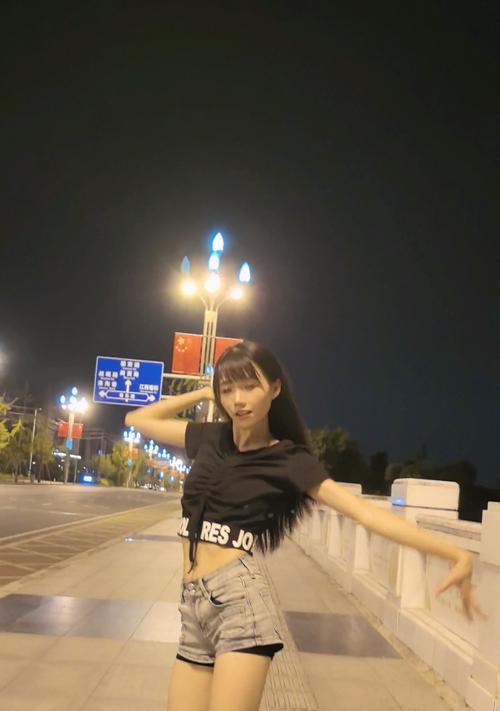 室内昏暗灯光下手机拍照如何设置？