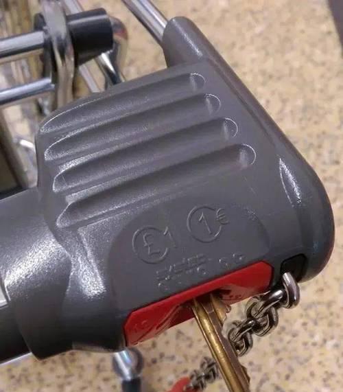 视频教程：如何正确拆解鞋带挂充电器？