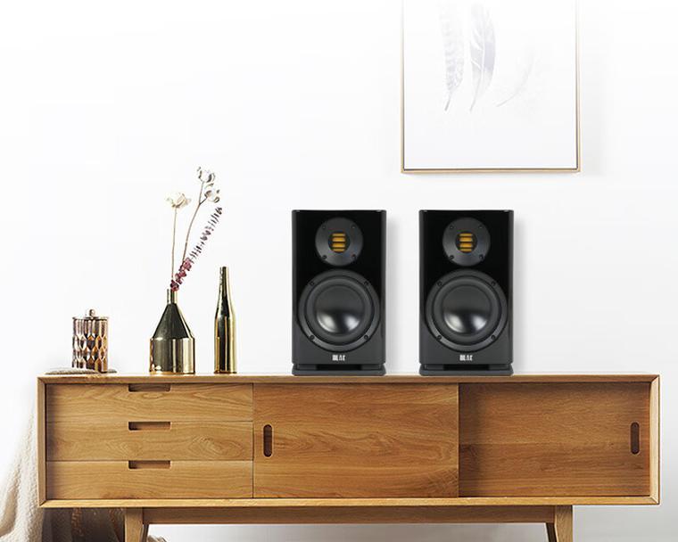 书架前置音箱使用方法是什么？如何调整音质？