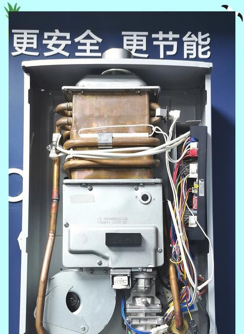 阳台热水器与燃气热水器共用方法是什么？
