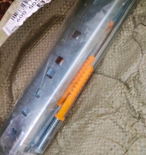 热水器挂钩如何保证朝上？正确安装步骤是什么？