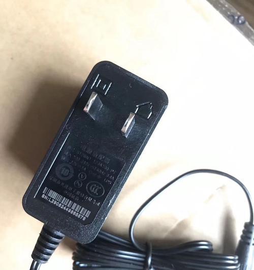 移动机顶盒充电器需要多少伏？充电时应注意什么？