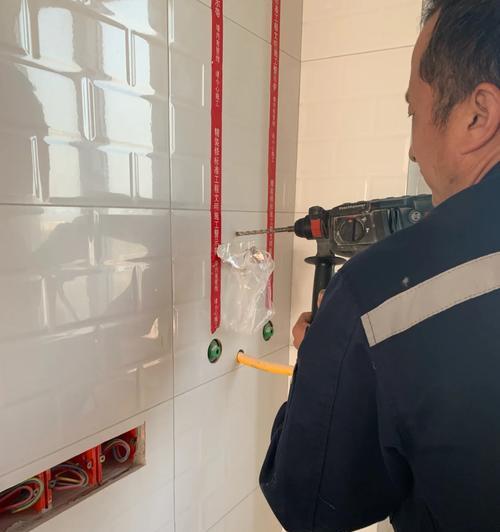 泡沫墙上安装热水器的正确步骤是什么？